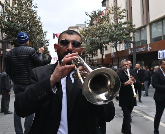 Dünya Romanlar Günü Nedir? Balıkesir’de Nasıl Kutlanır?