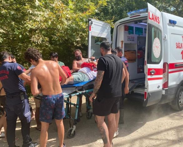 Balıkesir’de Yüksekten Düştü Diz Kapağı Çıktı