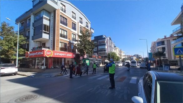 Okul yolunda güvenli geçiş