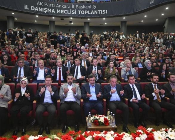 Cumhurbaşkanı yardımcısı "2026 yılında (enflasyonda) tek haneli rakamlar" dedi