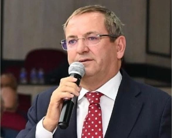 Ayvalık'ta Yazın Su Sorunu Kışın Dev Dalgalar