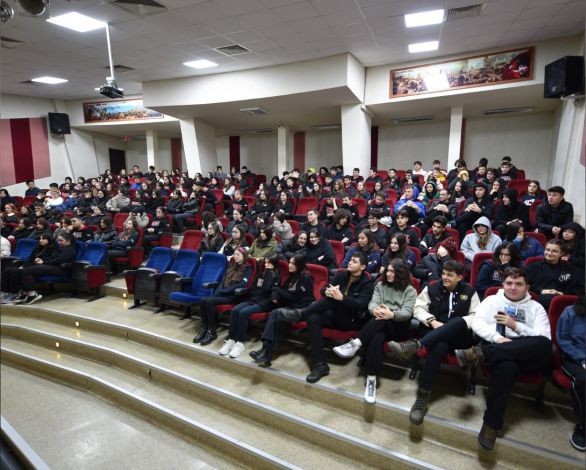Karesi'de Öğrencilere Akciğer Kanseri Farkındalığı Eğitimi