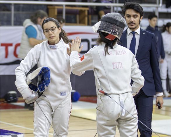 Eskrimciler, Sakarya'da piste çıktı