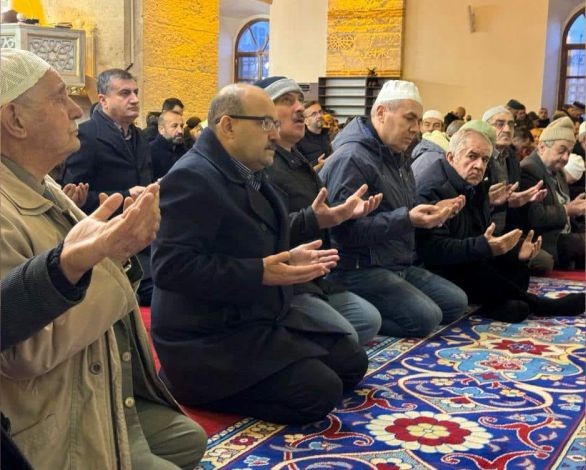 Balıkesir Ülkemizin Şehitlerine Dua Etti