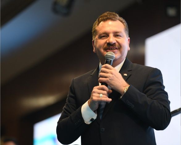 Vuslat Platformu Balıkesir’de ‘Yerelden Genele Hizmet Anlayışımız’ konferansı programı düzenledi