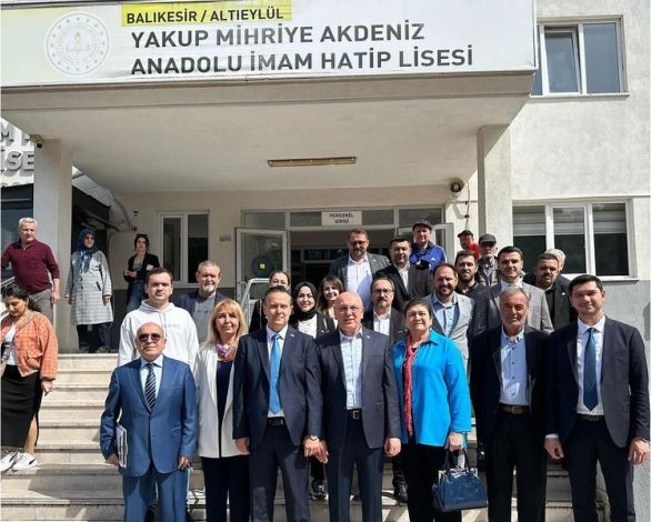 AK Parti Milletvekili İsmail OK Oyunu Kullandı
