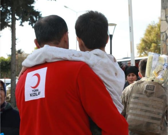 Kızılay yetimlerin ihtiyaçlarını Ramazan'da da karşılıyor