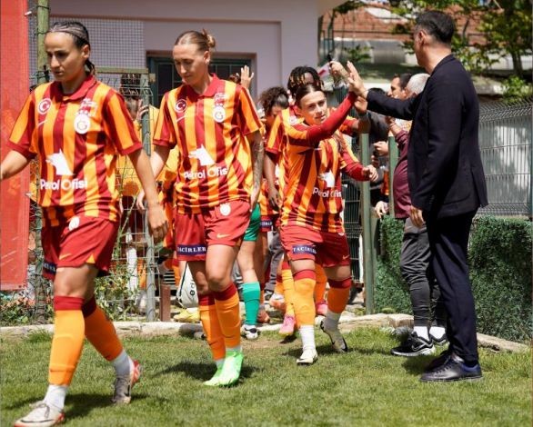Galatasaray Kadın Futbol Takımı şampiyon oldu