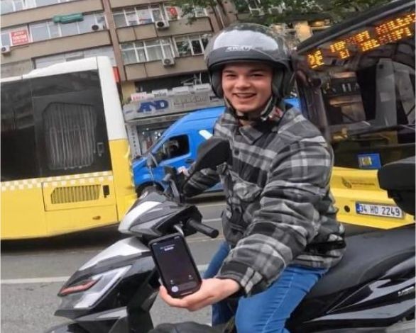 trafikte kahkahaya boğan kaza