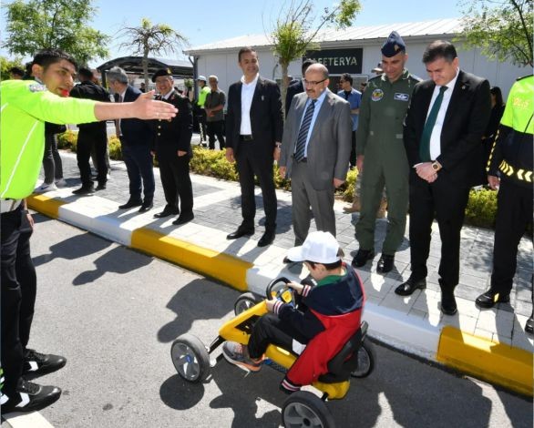 Trafik Haftası’nda çocuklar eğlenirken öğrendiler