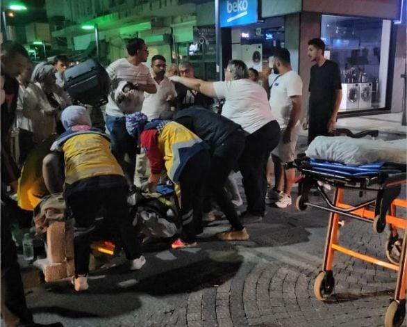 Bandırma’da kaza, Motorsiklet havaya savruldu
