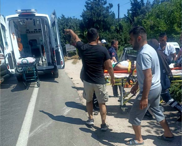 Erdek'te otomobil ile panelvan minibüs çarpıştı