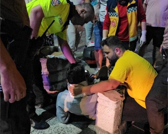 Bandırma’da kaza, Motorsiklet havaya savruldu