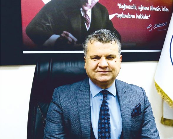 Edremit Belediye Başkan Yardımcısıydı Görevden alındı Metin Tuncer yeniden Başkan Yardımcısı oldu Edremit Belediyesine geri döndü