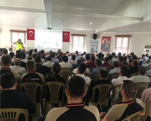 Balıkesir Emniyetinden 687 Kişiye Trafik Güvenliği Eğitimi