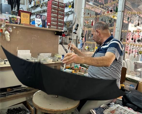 Şemsiye Tamirini Yapan Balıkesir’in Tek Ustası