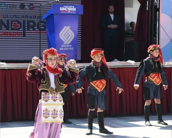 Başkan Şehirli, Sındırgı’da
