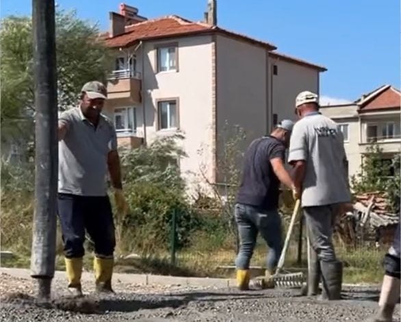 İvrindi'de Üçgen Park Yenileniyor