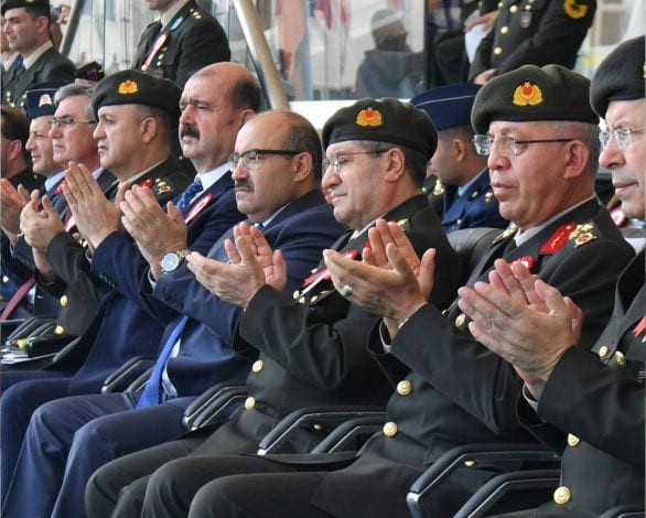 Vali Ustaoğlu, Kara Astsubay Törenine Katıldı