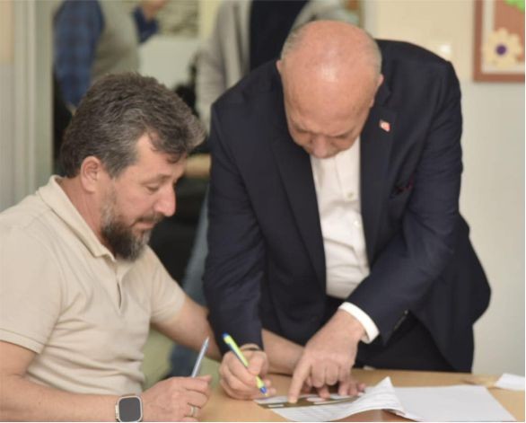 Balıkesir'de Dursunbey Belediye Başkanı Oyunu Kullandı