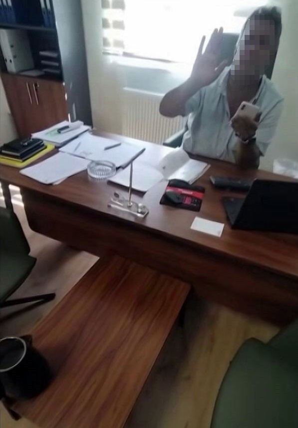 Şantiye şefinin üzerine kaynar su döken kadın tutuklandı - 1. resim