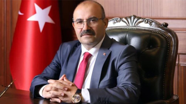 Balıkesir Valisi İsmail Ustaoğlu’ndan Kadir Gecesi Mesajı