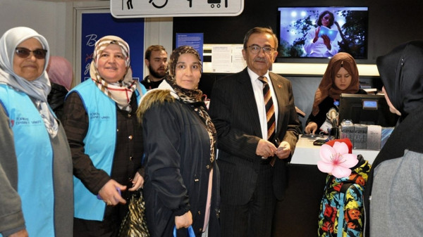 Balıkesir’de Yetim ve İhtiyaç Sahibi Çocuklara Kışlık Destek