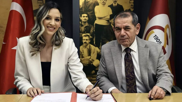 Galatasaray, Alexia Carutasu ile Sözleşme Yeniledi