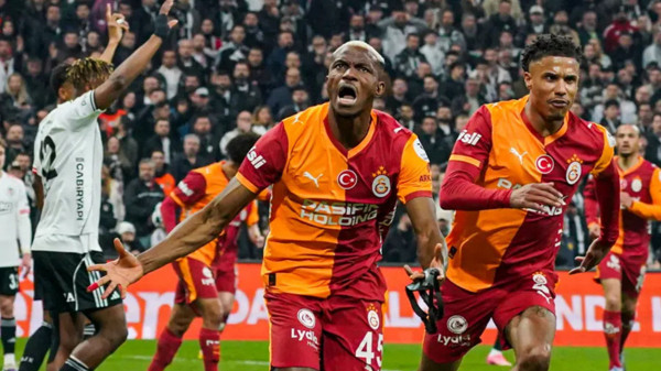 Osimhen’e Ne Oldu? Ameliyat Haberi Geldi