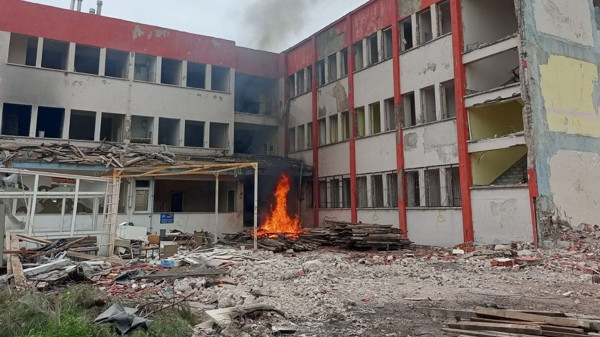 Hastane İnşaatı Makineleri Zorluyor