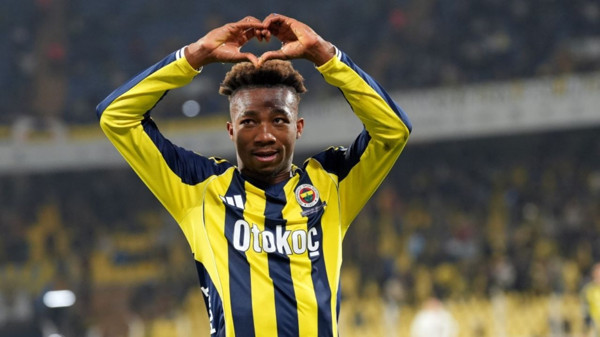 Fenerbahçe’den Nene Açıklaması: Ameliyat Başarıyla Tamamlandı
