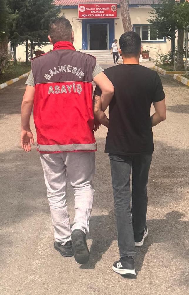  Balıkesir İl Emniyet Müdürlüğü 14 Aranan Şahsı Yakaladı