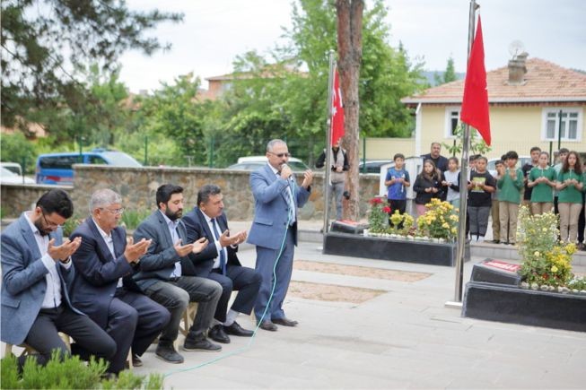Şehit Öğretmen