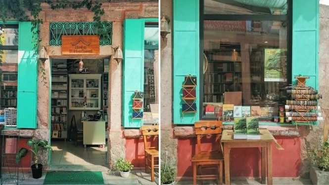 Tatil Noktalarının Kitabevi-kafe Konsepti