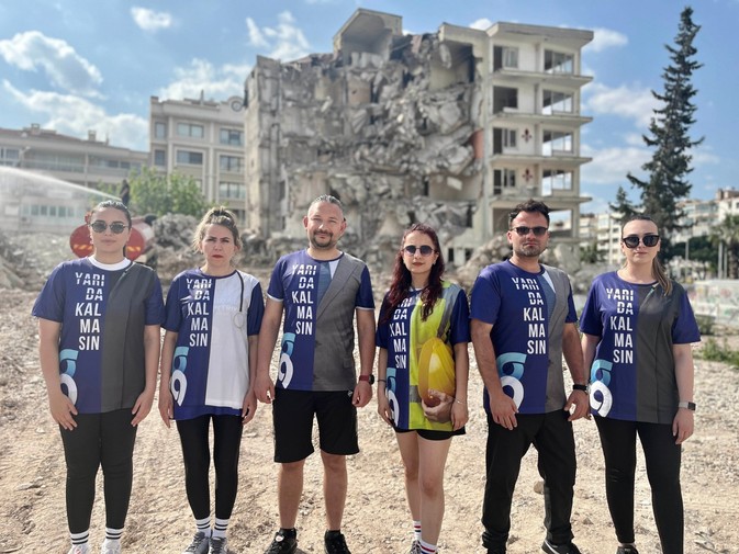 ULUDAĞ ELEKTRİK KOŞU TAKIMI’NDAN TEV’E DESTEK