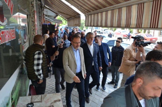 Gençlik ve Spor Bakanı Savaştepe'de