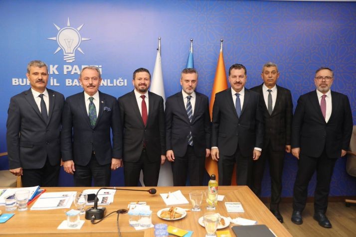 AK Teşkilata 3 ilçede 3 Atama