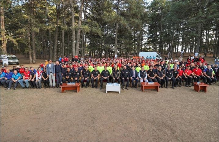 İçinde Balıkesir'de olan 10 ilin 700 AFAD personeli Uludağ'da buluştu