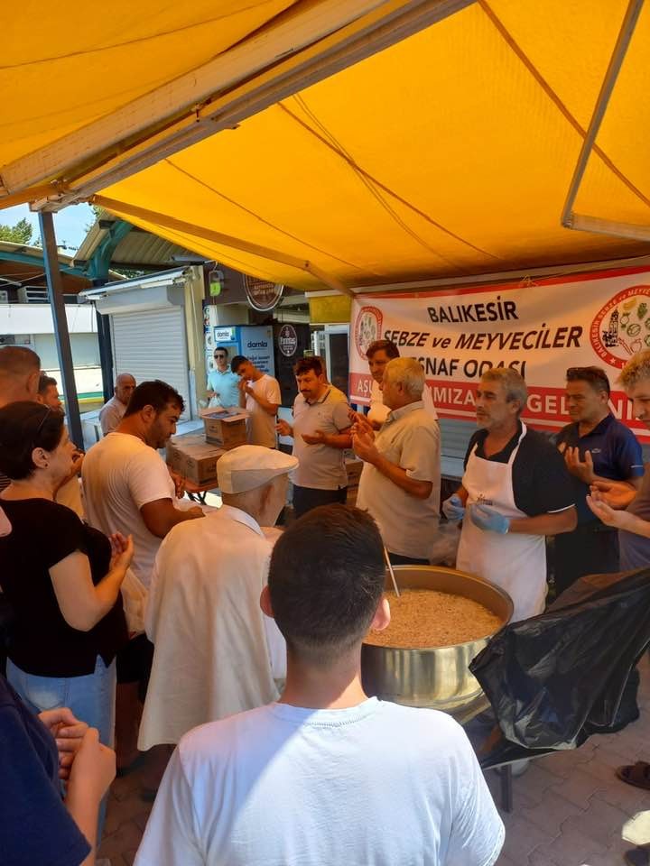  Sebzeciler ve Meyveciler Odası’ndan 60. Yıla Özel Aşure Hayrı