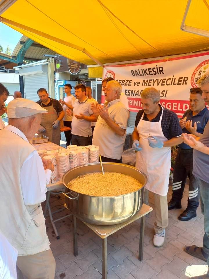  Sebzeciler ve Meyveciler Odası’ndan 60. Yıla Özel Aşure Hayrı