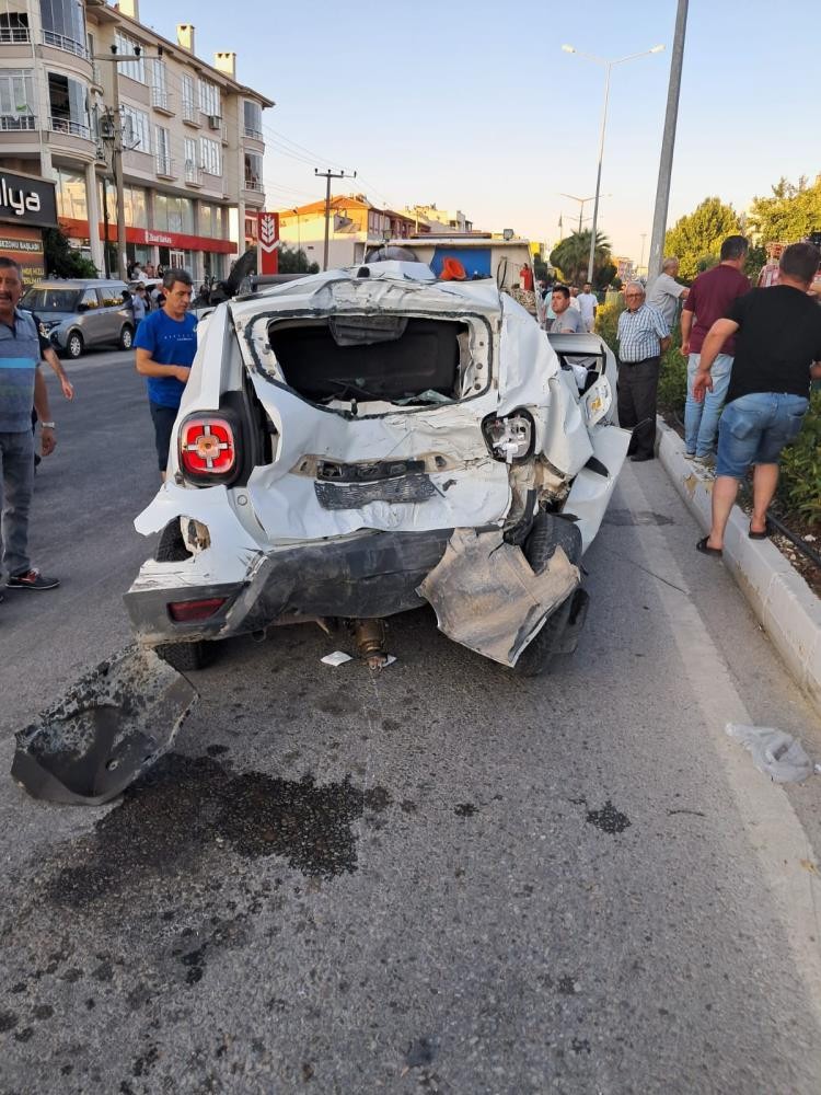Freni Tutmadı Ortalık Karıştı: 4 Yaralı