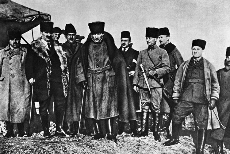 Cumhuriyet'in mimarı Atatürk'ün ebediyete intikalinin üzerinden 87 yıl geçti - Resim: 10