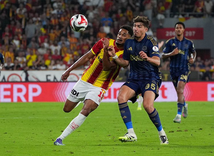 Fenerbahçe Penaltıyı Kaçırdı, Göztepe Direndi: Maç 0-0 Bitti - Resim: 1