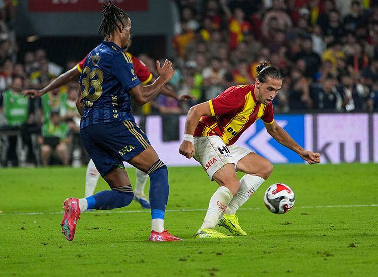 Fenerbahçe Penaltıyı Kaçırdı, Göztepe Direndi: Maç 0-0 Bitti - Resim: 2