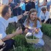 Ahmet Akın’dan Aromatik Bitki Hasadında Eşine Romantik Sürpriz