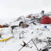 Everest’teki kar fırtınası nedeniyle bin kişi dağda mahsur kaldı