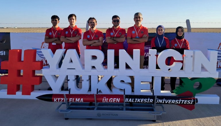 Selçuk Bayraktar’dan BAÜN Öğrencilerine Destek