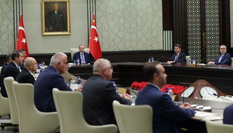 Kabinede Yarın Neler Konuşulacak?