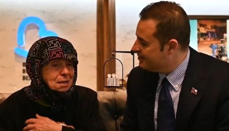 Bedriye Teyzenin Hayali Gerçek Oldu: ‘Bir Kapıdan Görüp Gideceğim’