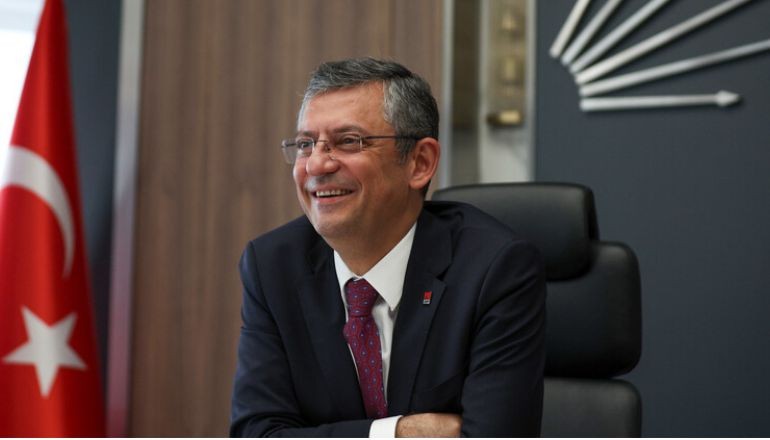Özgür Özel’den 9 Belediyeye Terör Soruşturmasına Tepki